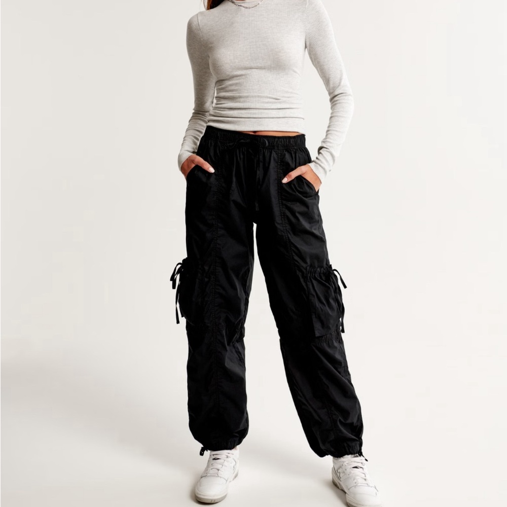 Abercrombie & Fitch parachute utility pants small black 100% cotton